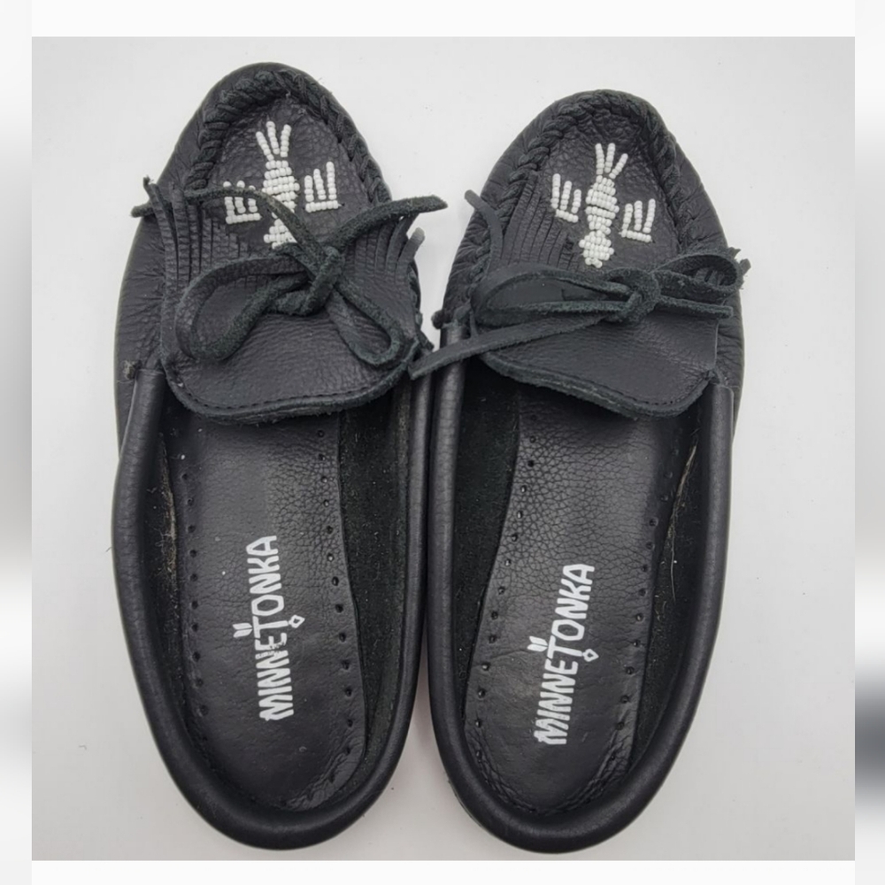 Minnetonka Moccasin Black Leather Beaded Mules 7